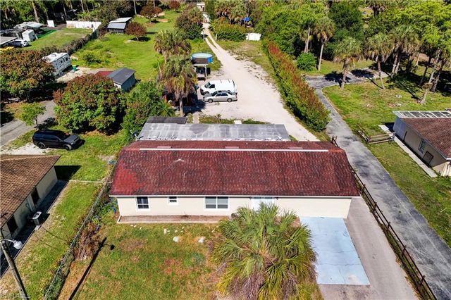 1221 19th ST SW, Naples, FL 34117