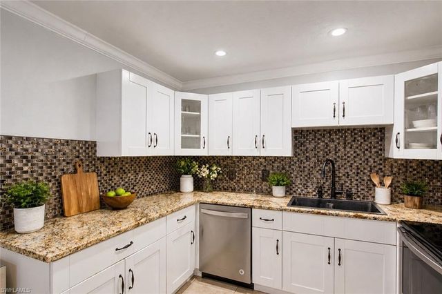 1221 19th ST SW, Naples, FL 34117