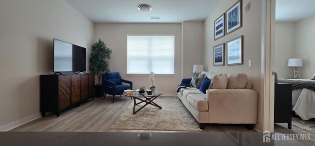 211 HENDERSON Road 1103, South Brunswick, NJ 08852
