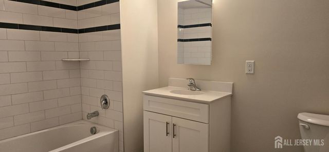 211 HENDERSON Road 1103, South Brunswick, NJ 08852
