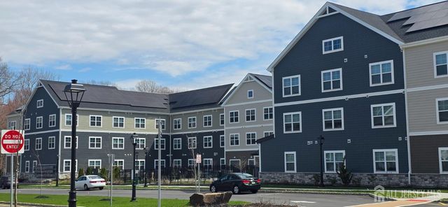211 HENDERSON Road 1103, South Brunswick, NJ 08852