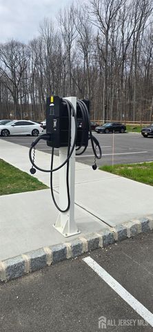 211 HENDERSON Road 1103, South Brunswick, NJ 08852