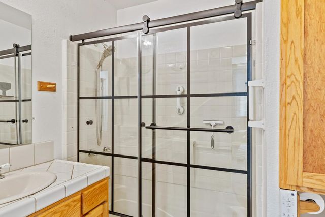 214 W 7th St, Tracy, CA 95376