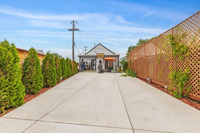 214 W 7th St, Tracy, CA 95376