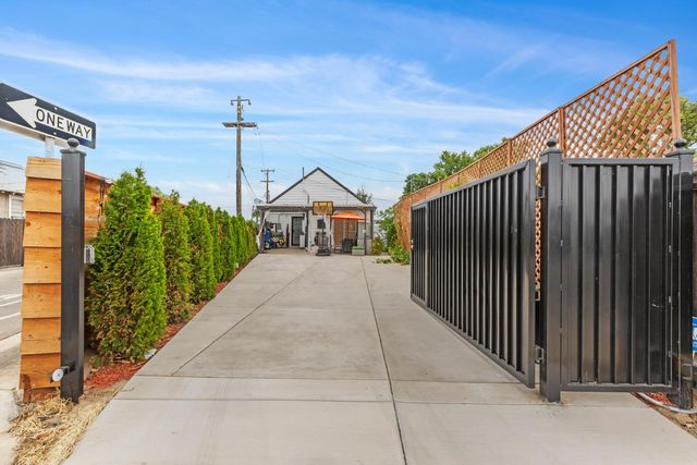 214 W 7th St, Tracy, CA 95376