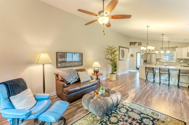 2031 Reuss Parkway, Saint Croix Falls, WI 54024