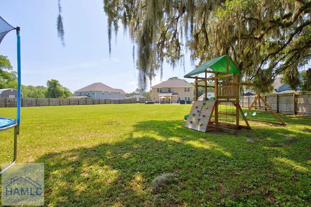 23 Palmer Place Lane NE, Ludowici, GA 31316