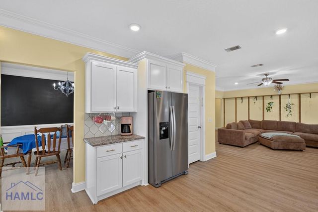 23 Palmer Place Lane NE, Ludowici, GA 31316
