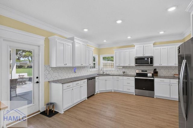 23 Palmer Place Lane NE, Ludowici, GA 31316