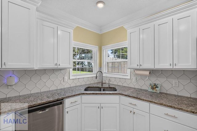 23 Palmer Place Lane NE, Ludowici, GA 31316