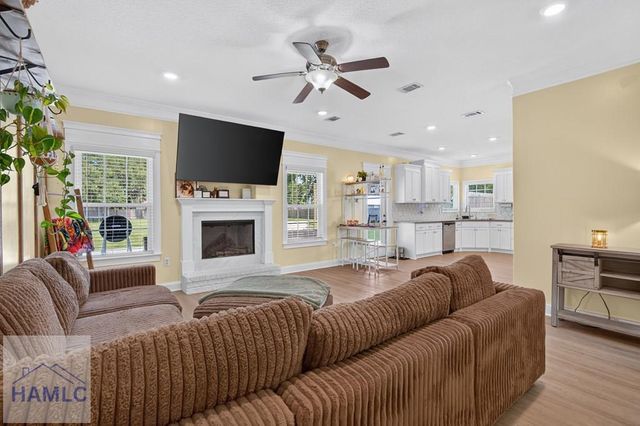 23 Palmer Place Lane NE, Ludowici, GA 31316