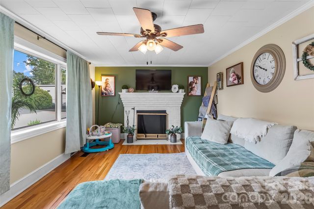 691 Central Street, Hudson, NC 28638