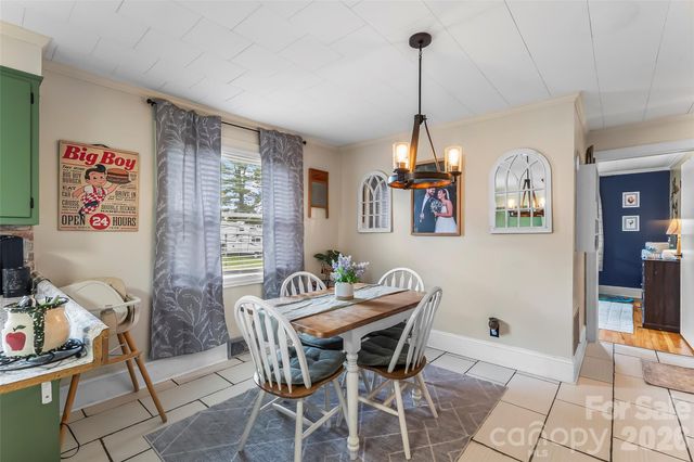 691 Central Street, Hudson, NC 28638