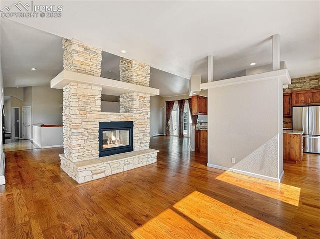 449 S Siesta Lane, Pueblo, CO 81007