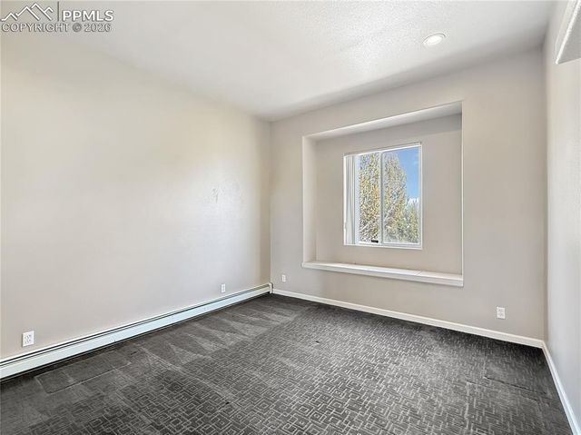 449 S Siesta Lane, Pueblo, CO 81007