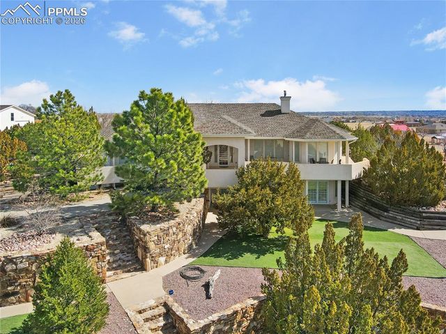 449 S Siesta Lane, Pueblo, CO 81007