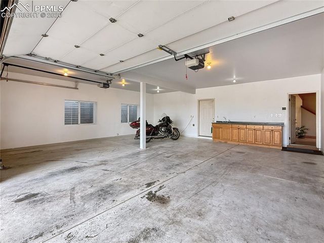 449 S Siesta Lane, Pueblo, CO 81007