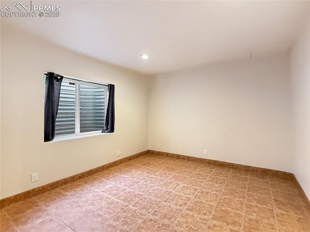 449 S Siesta Lane, Pueblo, CO 81007