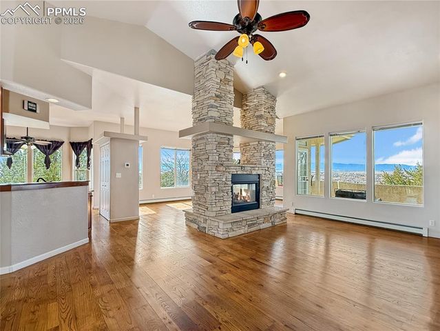 449 S Siesta Lane, Pueblo, CO 81007