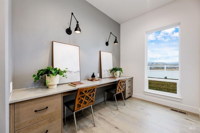 2901 E Mardia St, Meridian, ID 83642