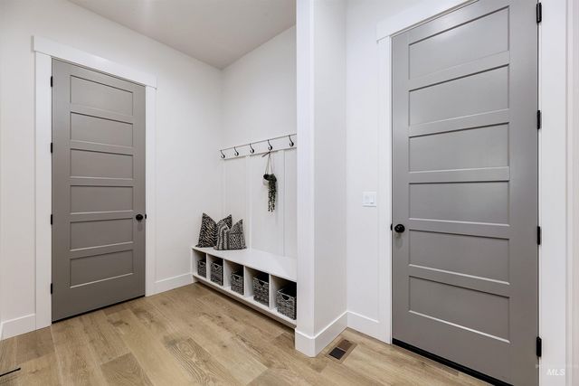 2901 E Mardia St, Meridian, ID 83642