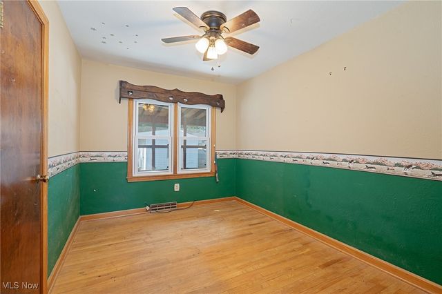 1012 39TH Street, Vienna, WV 26105