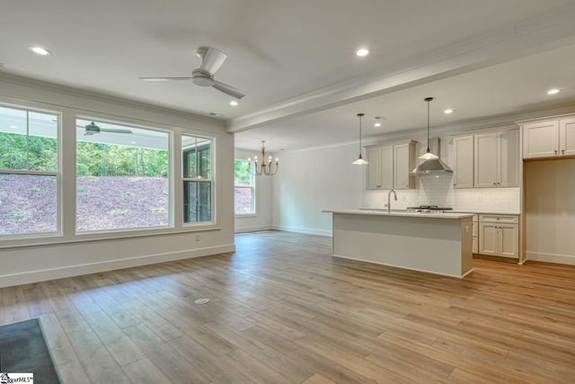 447 Brunswick Lane, Inman, SC 29349