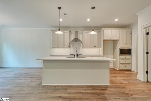 447 Brunswick Lane, Inman, SC 29349