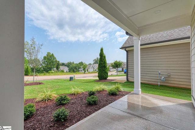 447 Brunswick Lane, Inman, SC 29349