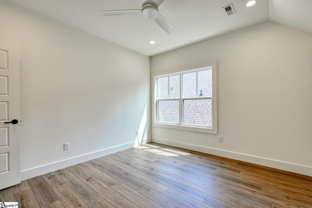 447 Brunswick Lane, Inman, SC 29349