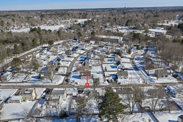 14 Washington Circle, Holbrook, MA 02343