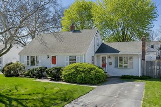 14 Washington Circle, Holbrook, MA 02343