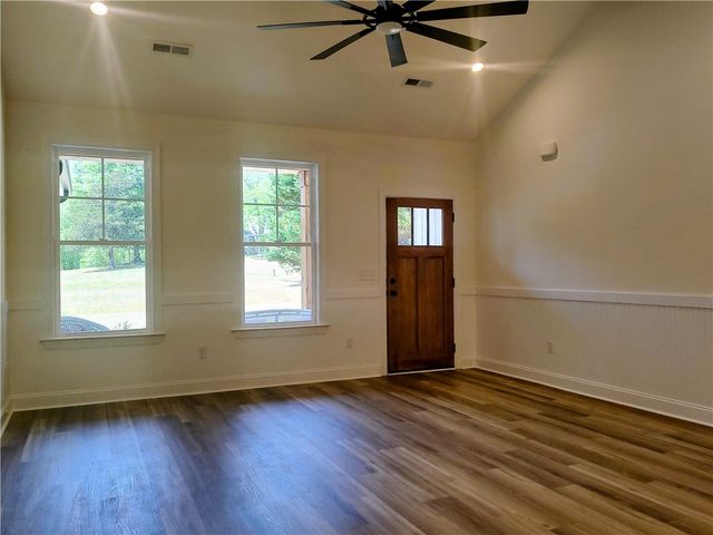 2536 Six Mile Highway, Central, SC 29630