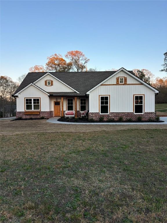 2536 Six Mile Highway, Central, SC 29630