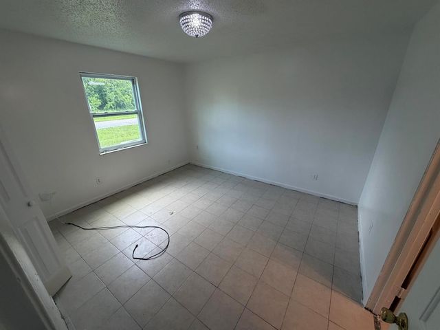 5001 EASTWOOD Drive A, Fort Pierce, FL 34951