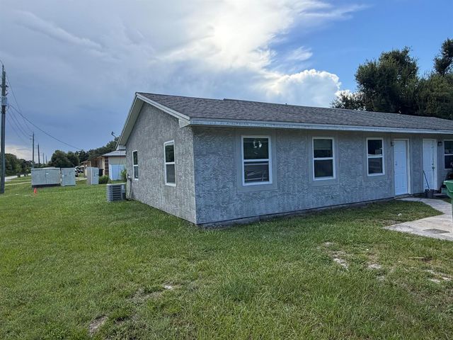 5001 EASTWOOD Drive A, Fort Pierce, FL 34951