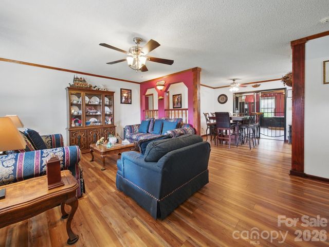 117 Pilots Ridge Drive, Bessemer City, NC 28016