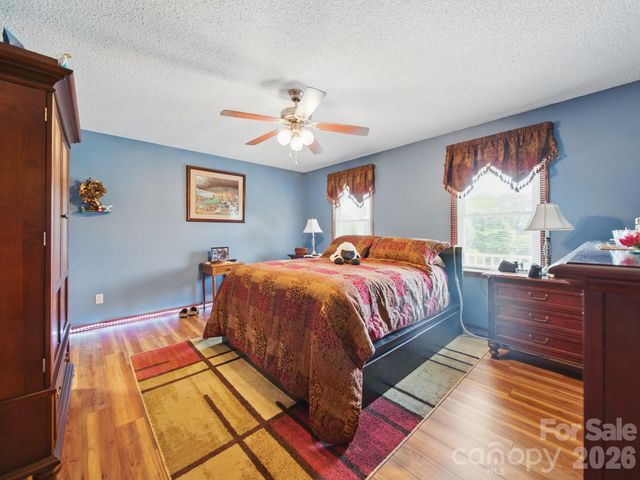 117 Pilots Ridge Drive, Bessemer City, NC 28016