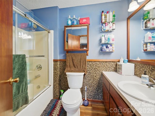 117 Pilots Ridge Drive, Bessemer City, NC 28016