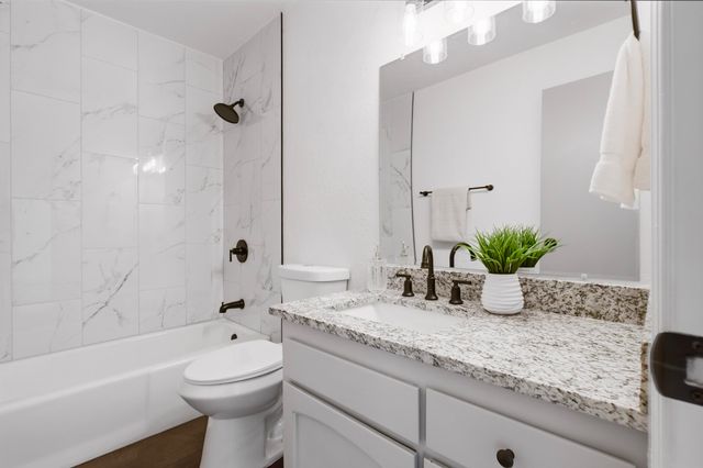 9016 Hendrix Road NE, Albuquerque, NM 87111