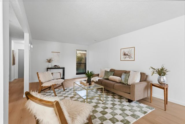 9016 Hendrix Road NE, Albuquerque, NM 87111