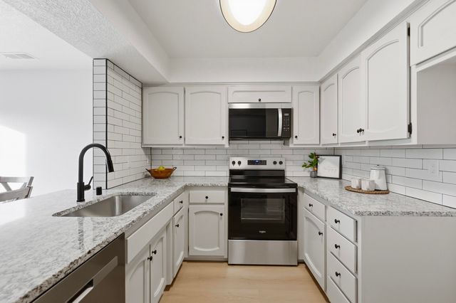 9016 Hendrix Road NE, Albuquerque, NM 87111