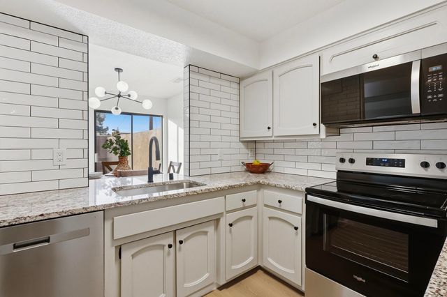 9016 Hendrix Road NE, Albuquerque, NM 87111