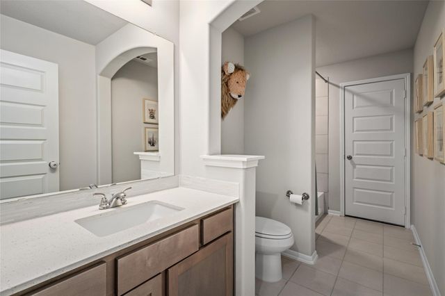 780 Bronze Trace Drive, Montgomery, TX 77316