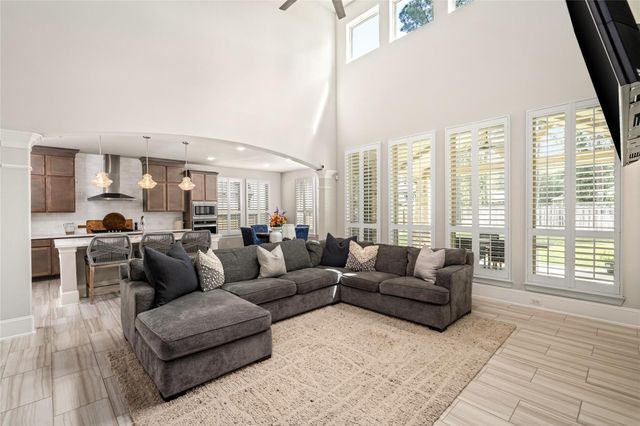 780 Bronze Trace Drive, Montgomery, TX 77316