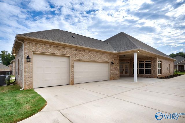 6513 Landsmere Lane NW, Madison, AL 35757