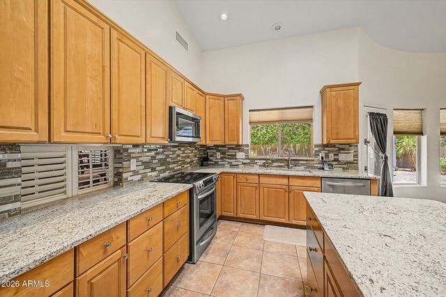 1934 E EVERETT Drive, Phoenix, AZ 85022