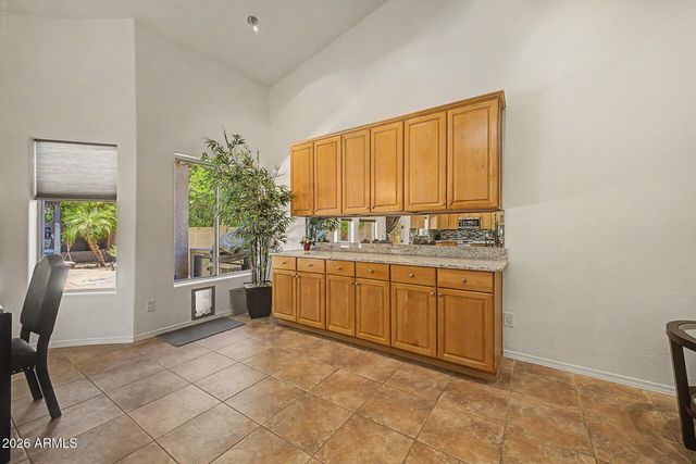 1934 E EVERETT Drive, Phoenix, AZ 85022