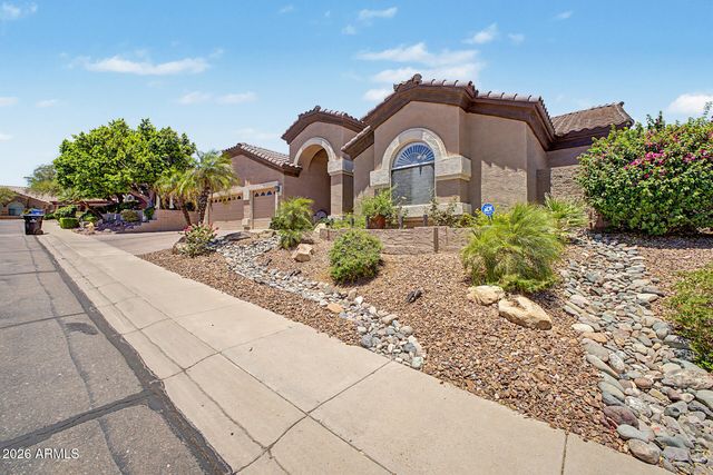 1934 E EVERETT Drive, Phoenix, AZ 85022