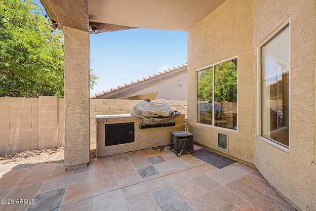1934 E EVERETT Drive, Phoenix, AZ 85022